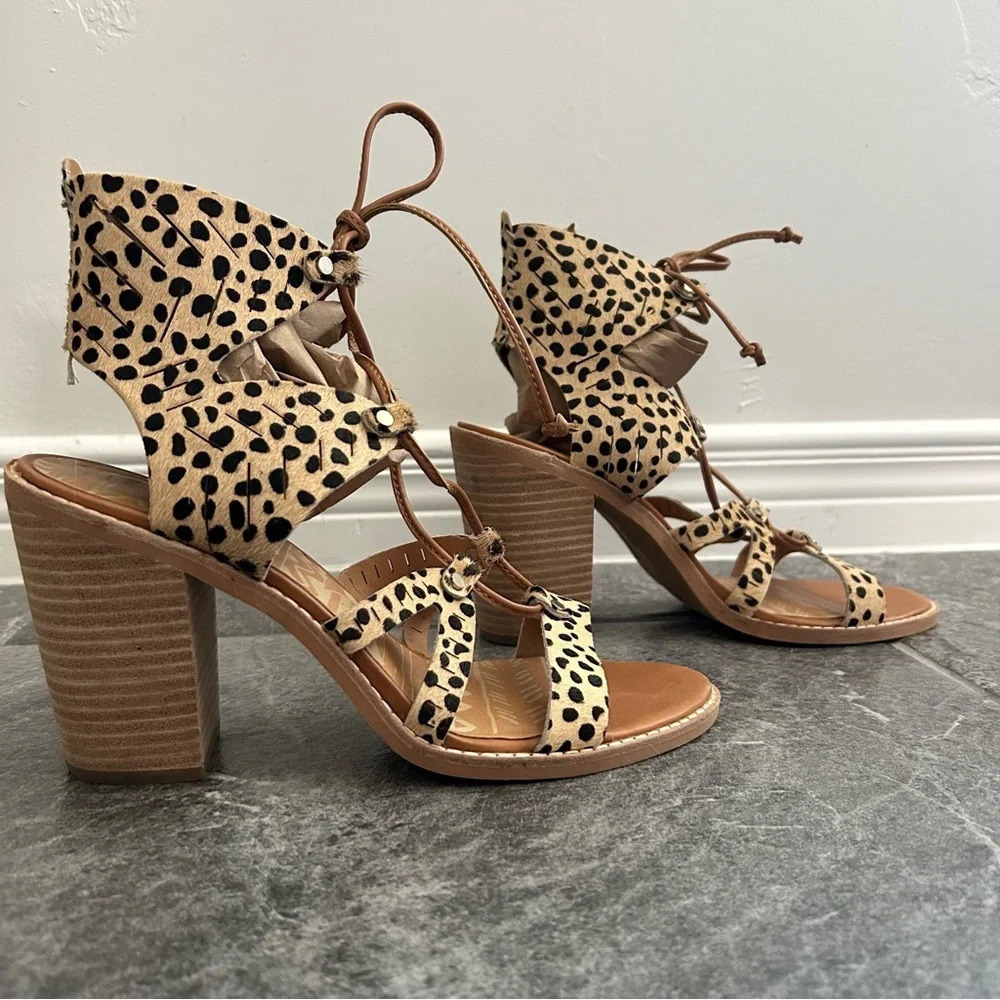 Dolce Vita Luci Leopard Print Calf Hair Block Heels Size 8.5 Boho Resortwear - Picture 2 of 14